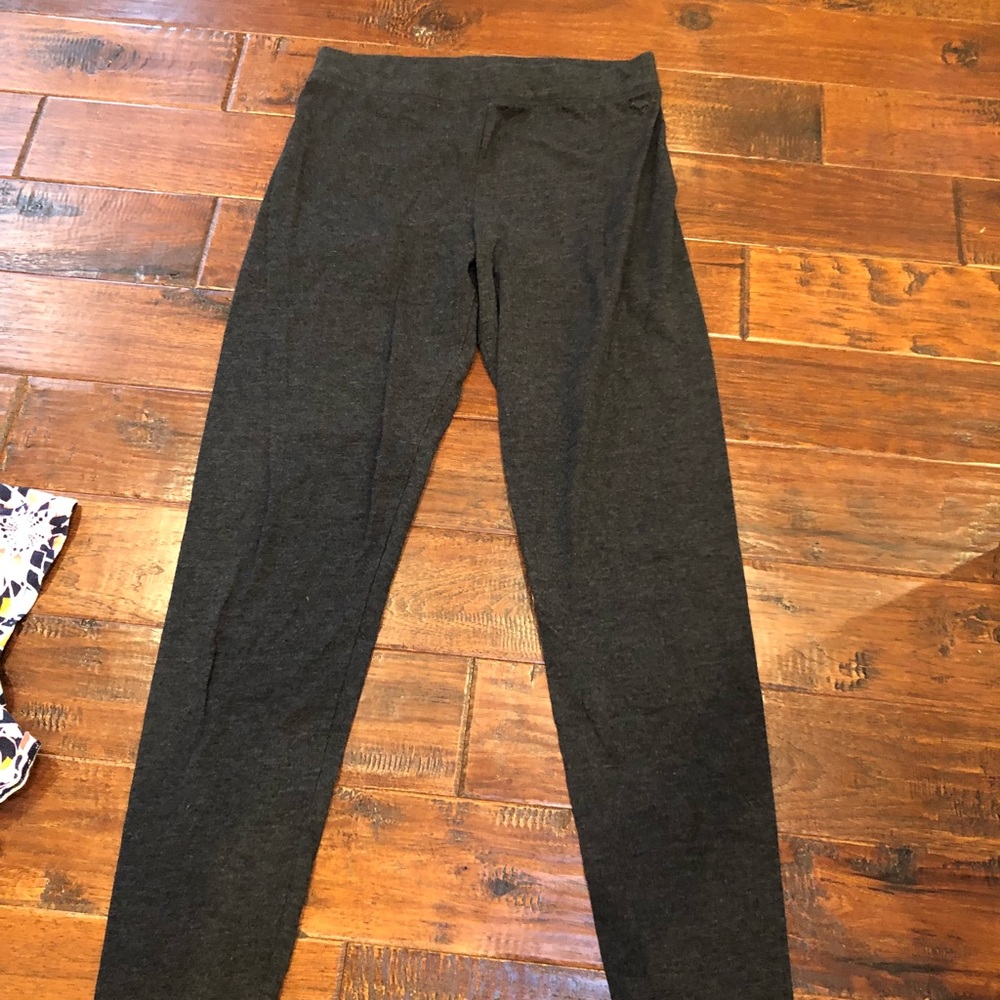 grey leggings from PINK